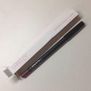Laritzy Lip Pencil